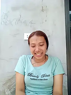 Snapshot of Leiley_98 chatting on 16, 5, 2026 Leiley 98 online show from 16, 5, 2026