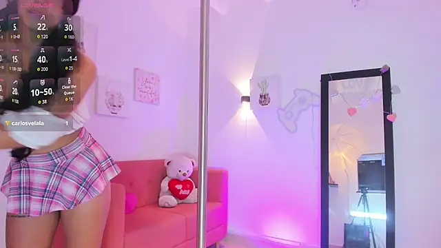 Emma Cooper Girl online show from 19, 3, 2026