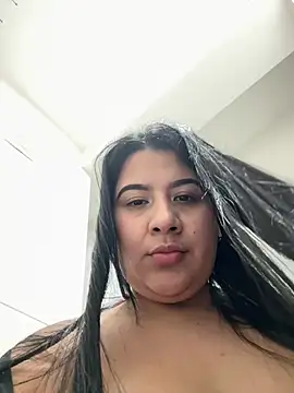 Snapshot of Tremenda7777 chatting on 23, 3, 2026 Tremenda7777 online show from 23, 3, 2026