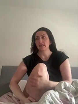 Siren  xxx online show from 14, 4, 2026