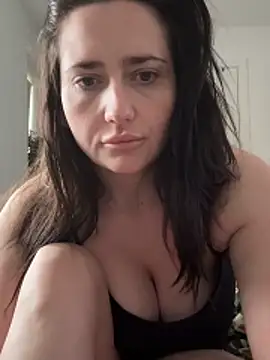 Siren  xxx online show from 1, 4, 2026