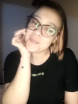 Snapshot of lua-bfly chatting on 21, 5, 2026 lua-bfly online show from 21, 5, 2026