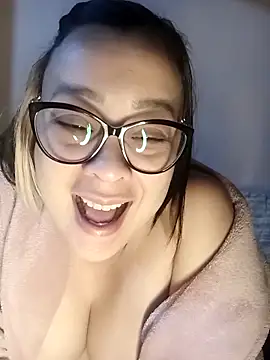 Snapshot of lua-bfly chatting on 8, 6, 2026 lua-bfly online show from 8, 6, 2026