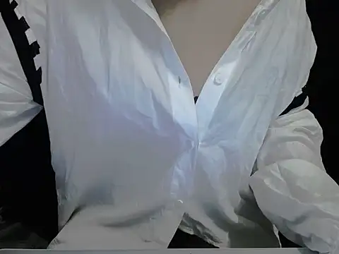 Snapshot of Enmy_24 chatting on 9, 5, 2026 Enmy 24 online show from 9, 5, 2026