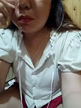 Snapshot of Abi-ni chatting on 6, 7, 2026 Abi-ni online show from 6, 7, 2026