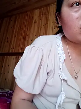 Snapshot of Abi-ni chatting on 7, 7, 2026 Abi-ni online show from 7, 7, 2026