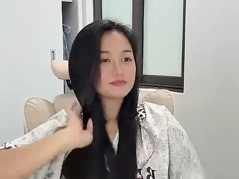 Snapshot of AmyLinee_1 chatting on 6, 5, 2026 AmyLinee 1 online show from 6, 5, 2026