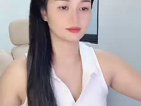 Snapshot of AmyLinee_1 chatting on 3, 6, 2026 AmyLinee 1 online show from 3, 6, 2026