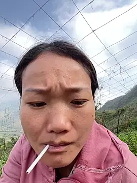 Sullyy lux online show from 18, 3, 2026