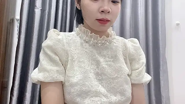 Ryo-Jisoo online show from 23, 4, 2026