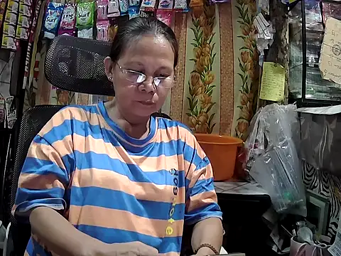 mommylicious 23 online show from 20, 4, 2026