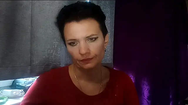 Snapshot of HotMamaQueen234 chatting on 29, 7, 2026 HotMamaQueen234 online show from 29, 7, 2026