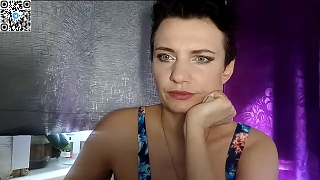 Snapshot of HotMamaQueen234 chatting on 8, 5, 2026 HotMamaQueen234 online show from 8, 5, 2026