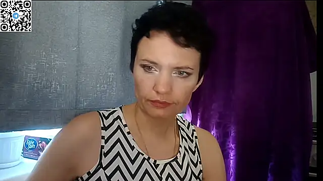 Snapshot of HotMamaQueen234 chatting on 18, 6, 2026 HotMamaQueen234 online show from 18, 6, 2026