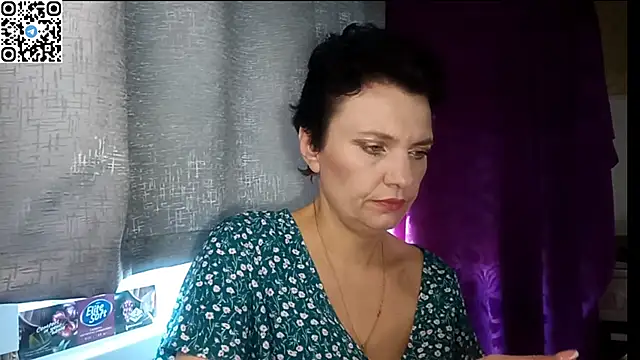 Snapshot of HotMamaQueen234 chatting on 25, 6, 2026 HotMamaQueen234 online show from 25, 6, 2026
