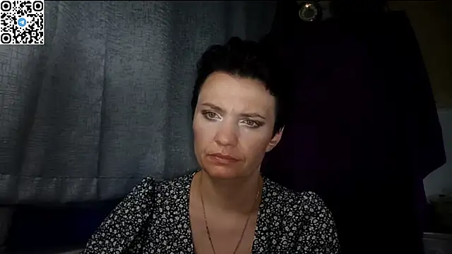 Snapshot of HotMamaQueen234 chatting on 7, 6, 2026 HotMamaQueen234 online show from 7, 6, 2026
