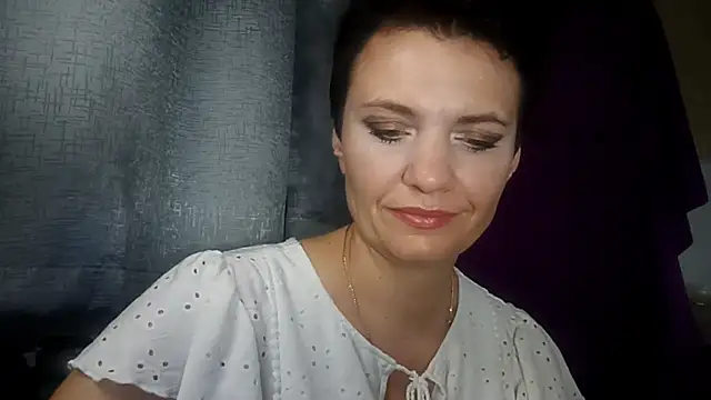 Snapshot of HotMamaQueen234 chatting on 24, 7, 2026 HotMamaQueen234 online show from 24, 7, 2026