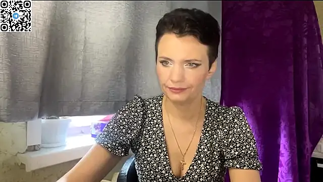 Snapshot of HotMamaQueen234 chatting on 28, 5, 2026 HotMamaQueen234 online show from 28, 5, 2026