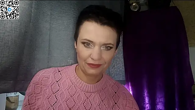 HotMamaQueen234 online show from 25, 4, 2026