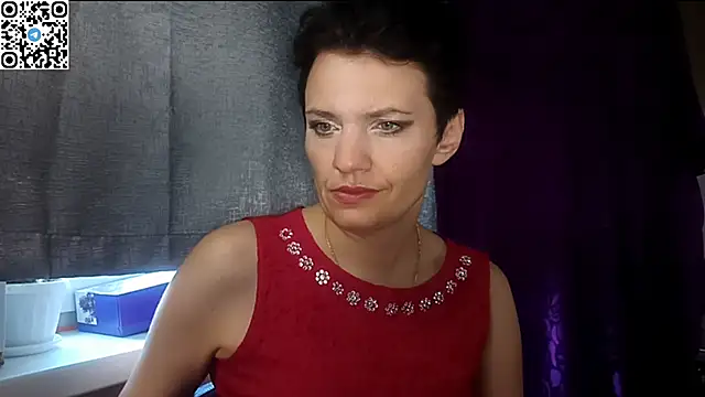 Snapshot of HotMamaQueen234 chatting on 5, 6, 2026 HotMamaQueen234 online show from 5, 6, 2026