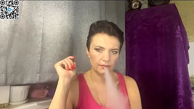 Snapshot of HotMamaQueen234 chatting on 27, 5, 2026 HotMamaQueen234 online show from 27, 5, 2026