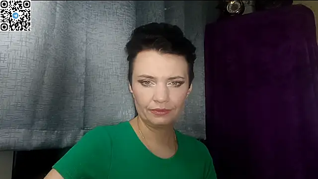 Snapshot of HotMamaQueen234 chatting on 6, 5, 2026 HotMamaQueen234 online show from 6, 5, 2026
