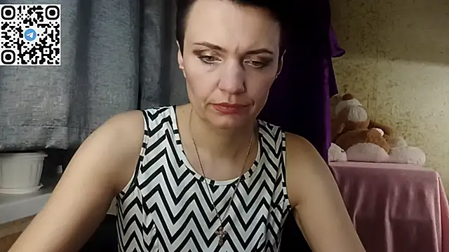 HotMamaQueen234 online show from 30, 3, 2026