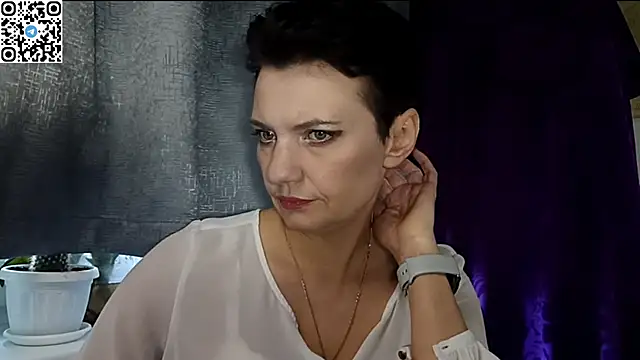 Snapshot of HotMamaQueen234 chatting on 11, 5, 2026 HotMamaQueen234 online show from 11, 5, 2026