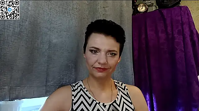 Snapshot of HotMamaQueen234 chatting on 22, 5, 2026 HotMamaQueen234 online show from 22, 5, 2026