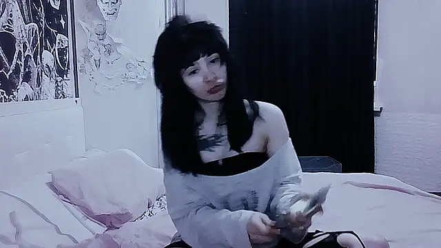Snapshot of AllisonDeetz chatting on 3, 6, 2026 AllisonDeetz online show from 3, 6, 2026