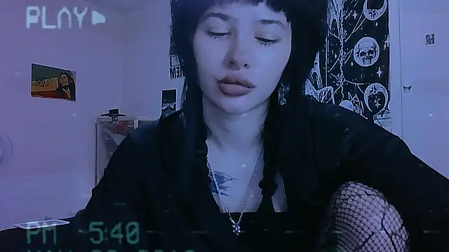 AllisonDeetz online show from 4, 8, 2026