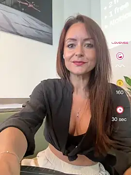 skarletthorne online show from 4, 6, 2026