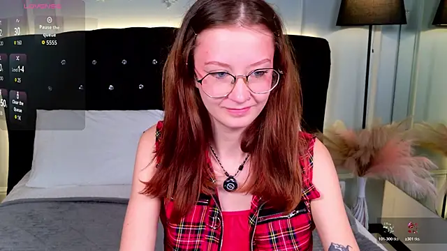 Snapshot of AmelieViolet chatting on 26, 6, 2026 AmelieViolet online show from 26, 6, 2026