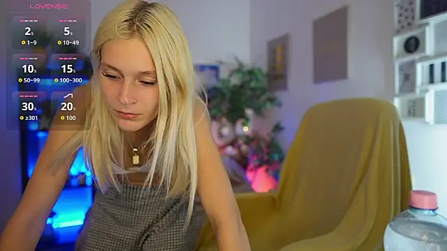 Luna Grace18 online show from 17, 6, 2026