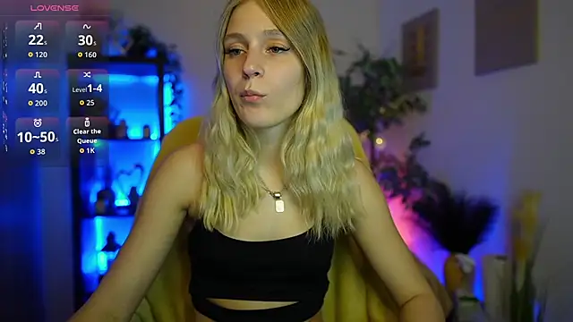 Luna Grace18 online show from 5, 4, 2026
