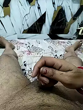 Sexy Seductive couple online show from 28, 4, 2026