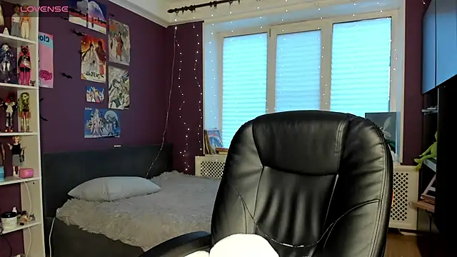 sweet peach    online show from 31, 5, 2026