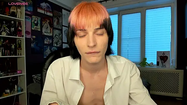 sweet peach    online show from 17, 5, 2026