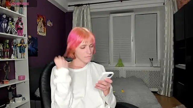 sweet peach    online show from 5, 5, 2026