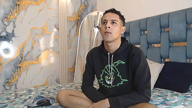 SEXY BIG COCK online show from 13, 4, 2026