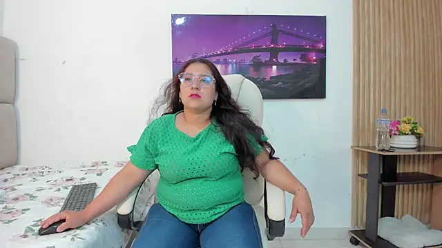 Reina Mia1 online show from 16, 4, 2026