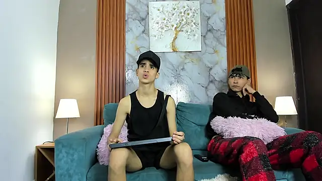 NAUGHTY BOYS1 online show from 30, 3, 2026