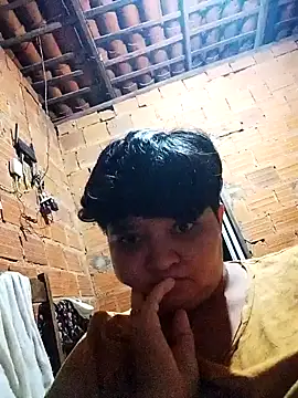 luuh99 online show from 19, 3, 2026