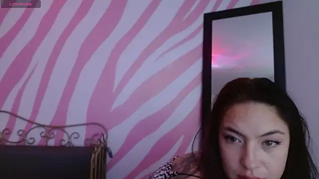Snapshot of Scarlet_queen4 chatting on 29, 5, 2026 Scarlet queen4 online show from 29, 5, 2026