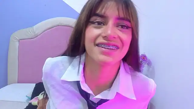 Sofy Durand online show from 13, 4, 2026