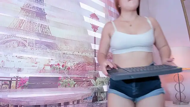 little doll18  online show from 5, 5, 2026