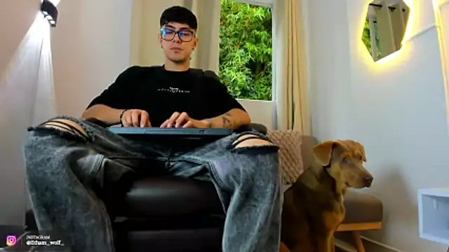 Snapshot of etham_wolf1 chatting on 6, 6, 2026 etham wolf1 online show from 6, 6, 2026