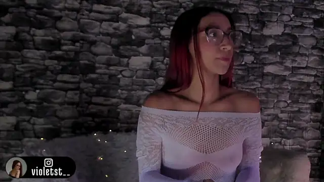 VioletWinters online show from 11, 6, 2026