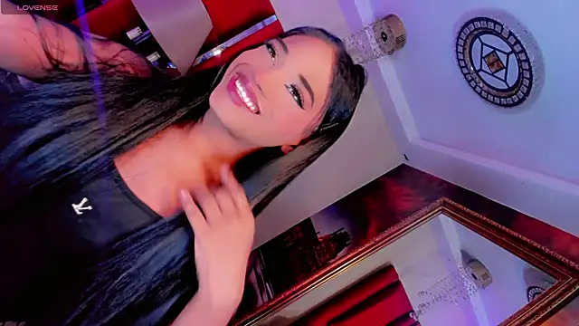 Paola Delfino online show from 14, 4, 2026