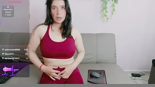 Snapshot of Zara_Fire chatting on 27, 5, 2026 Zara Fire online show from 27, 5, 2026